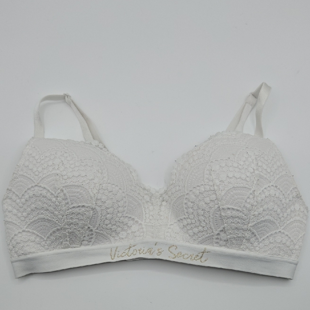 Victoria's Secret White Lace Wire Free Bra Size 36C
